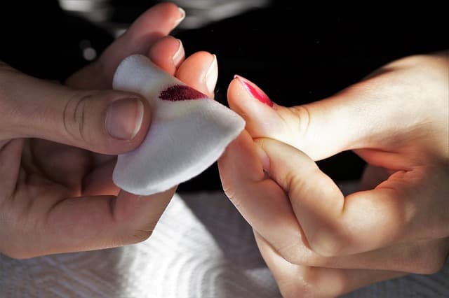 What is Acetone? Understanding Its Chemical Properties and Uses