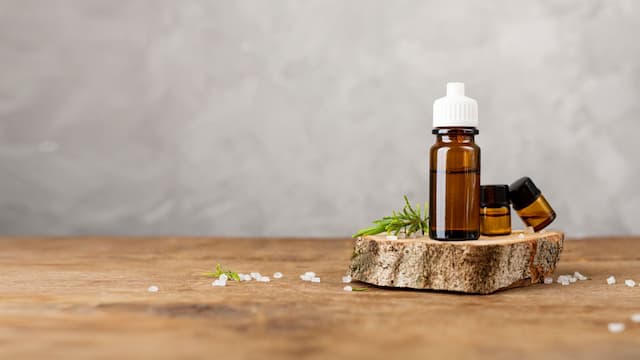 What&#8217;s Essential Oil and Why India is the Global Leader in the Industry?