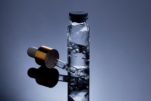 Common Challenges in Formulating Hydraulic Oils for American Industries