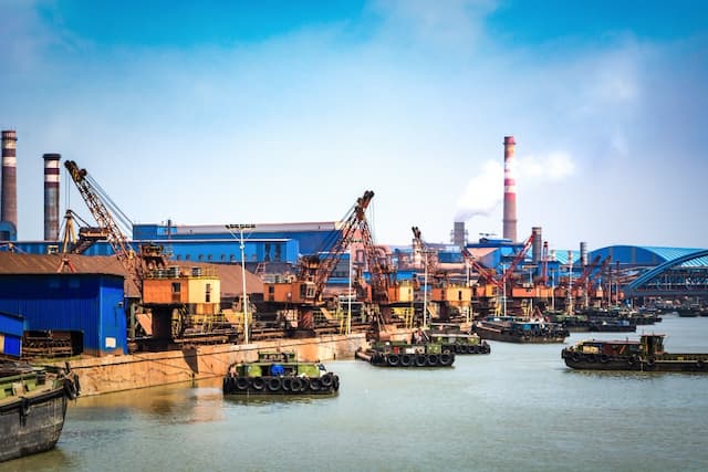 Procurement of Raw Materials: How Elchemy Digitizes the Chemical Supply Chain