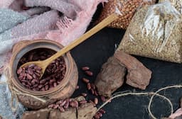 Locust Bean Gum in Food Manufacturing: Applications &amp; Sourcing Considerations