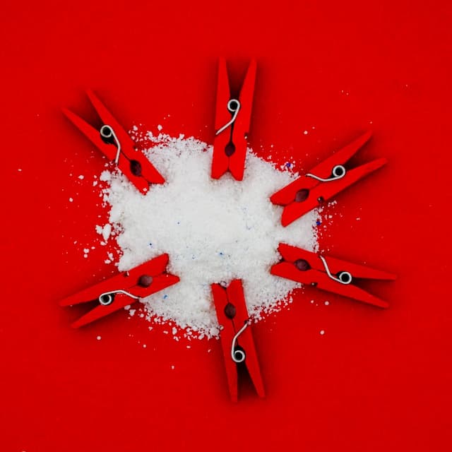 7 Hidden Dangers of Sodium Lauryl Sulphate (SLS) That Manufacturers Must Know