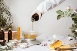 How Beeswax Is Made: From Beehives to Bulk Production