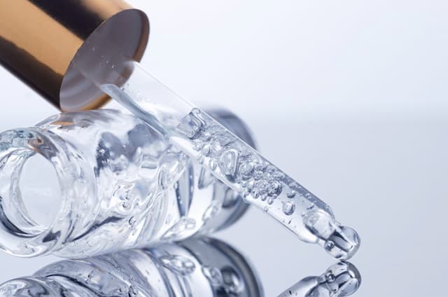 How to Stabilize Niacinamide and Glycolic Acid in Large-Scale Skincare Production?