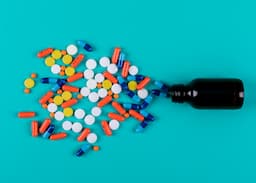 Acyclovir or Valacyclovir – Which Works Best for Cold Sore Relief in the U.S.?