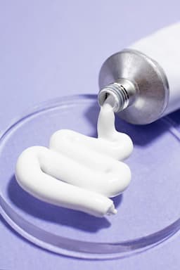 Why More Americans Are Switching to SLS-Free Toothpaste in 2025