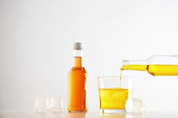 Benzyl Alcohol vs Benzene: Key Differences in Structure, Use, and Safety