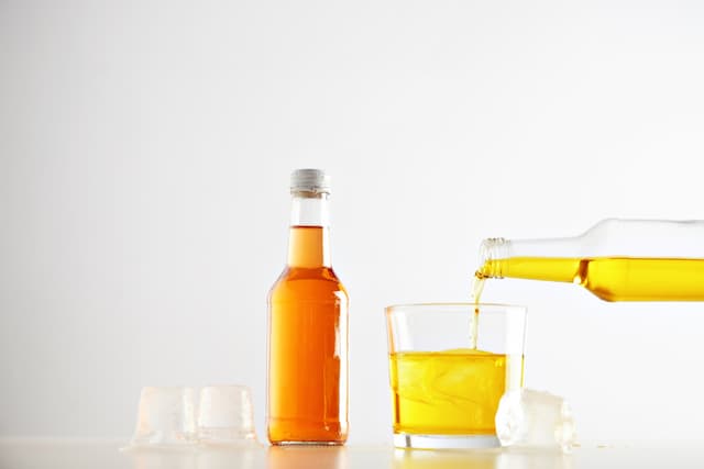 Benzyl Alcohol vs Benzene: Key Differences in Structure, Use, and Safety