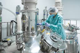 From Production to Delivery: Supply Chain Visibility for Chemical Companies