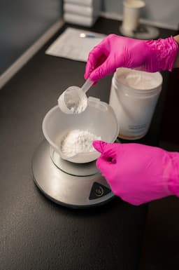 Bleach vs. Hydrogen Peroxide: The Truth About Safety, Strength, and Everyday Use