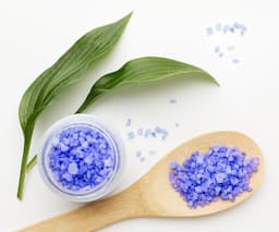 Is Naphthalene Aromatic? Explaining the Science of Aromatic Compounds