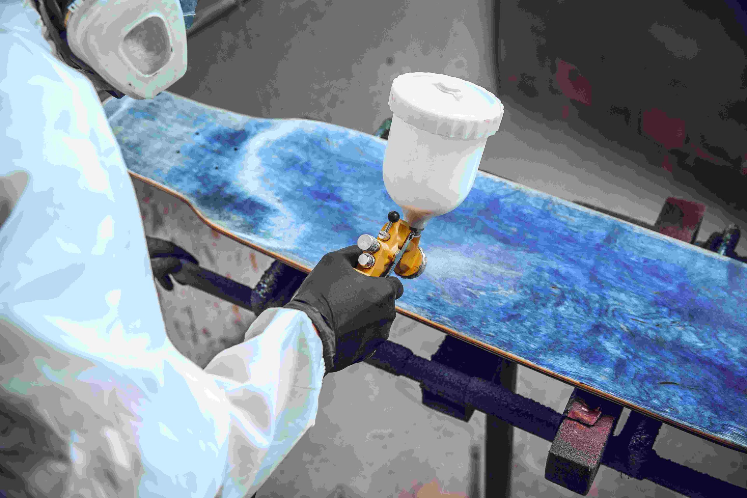 master painter factory industrial painting wood with spray gun